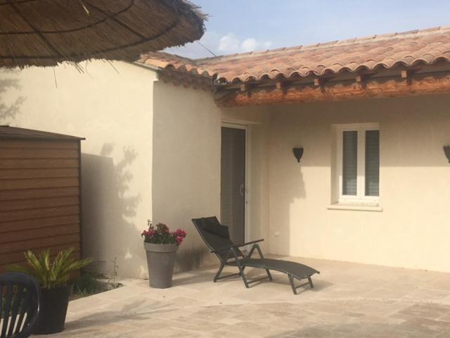 Coquet 2 Pieces Au Calme Avec Piscine Villa Fontvieille Eksteriør bilde